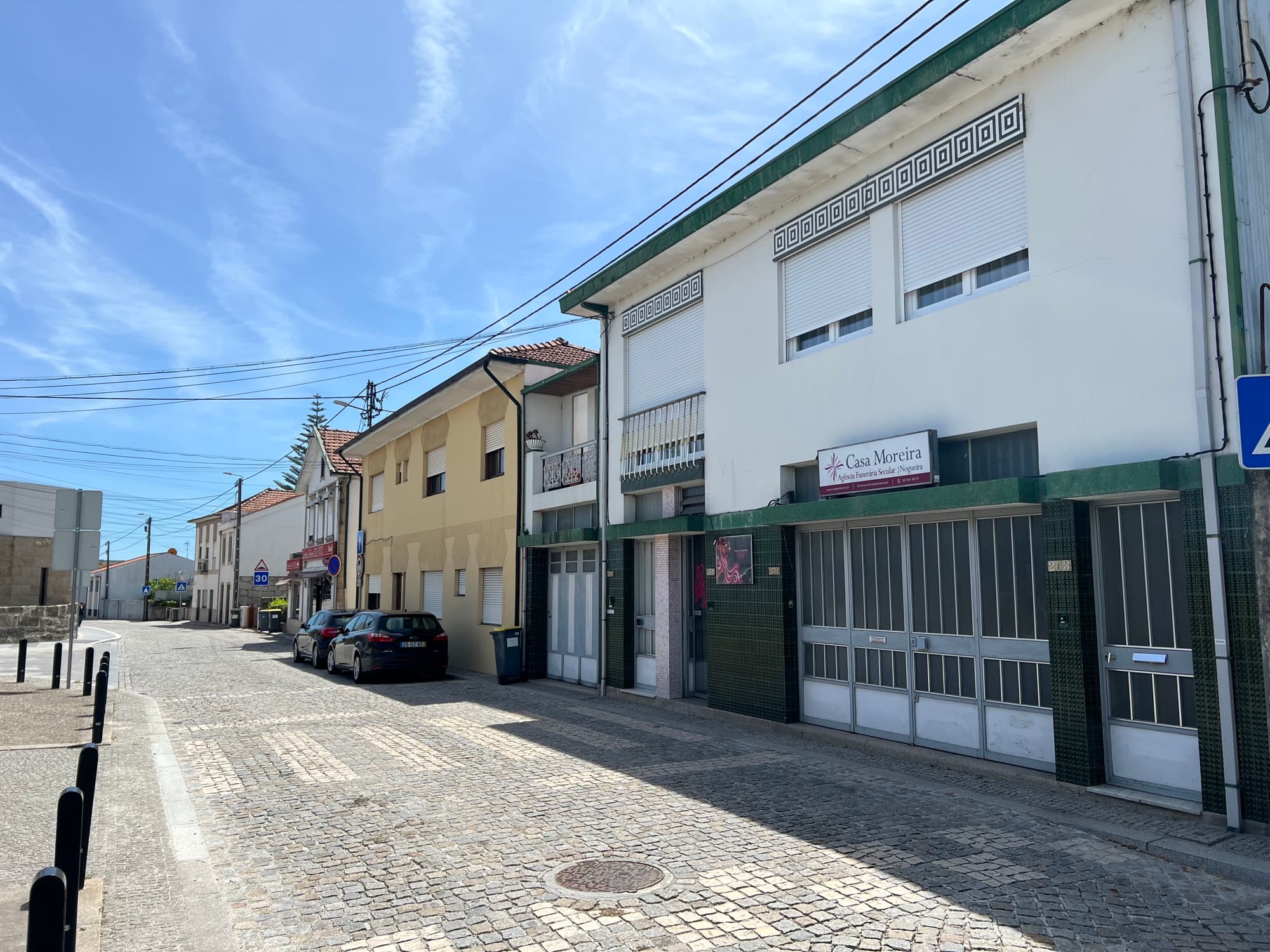 Armazém da Casa Moreira em Nogueira, na Maia.